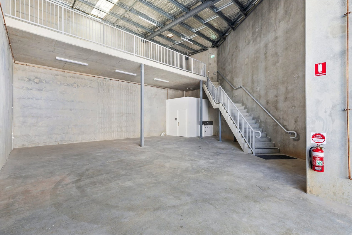 Various Warehouses For Sale & Lease